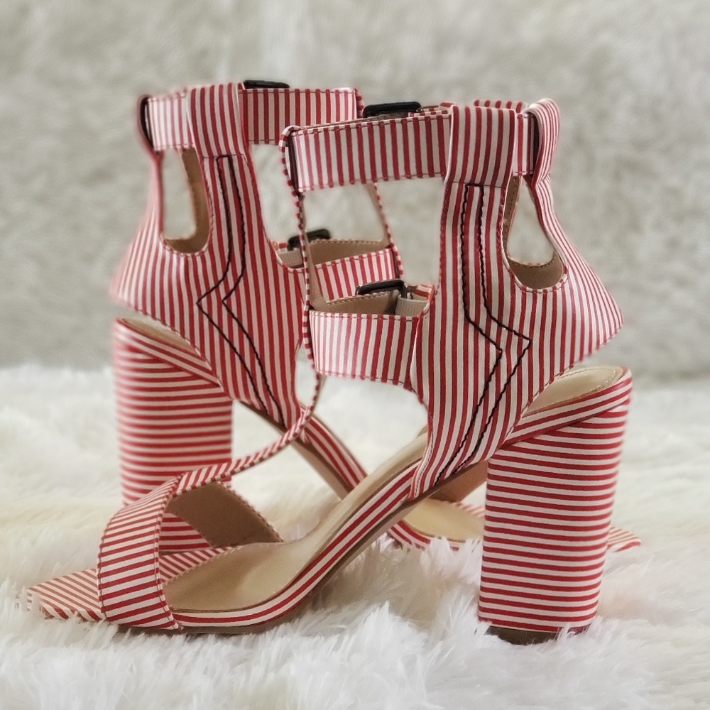 👡 Red & White Sandals